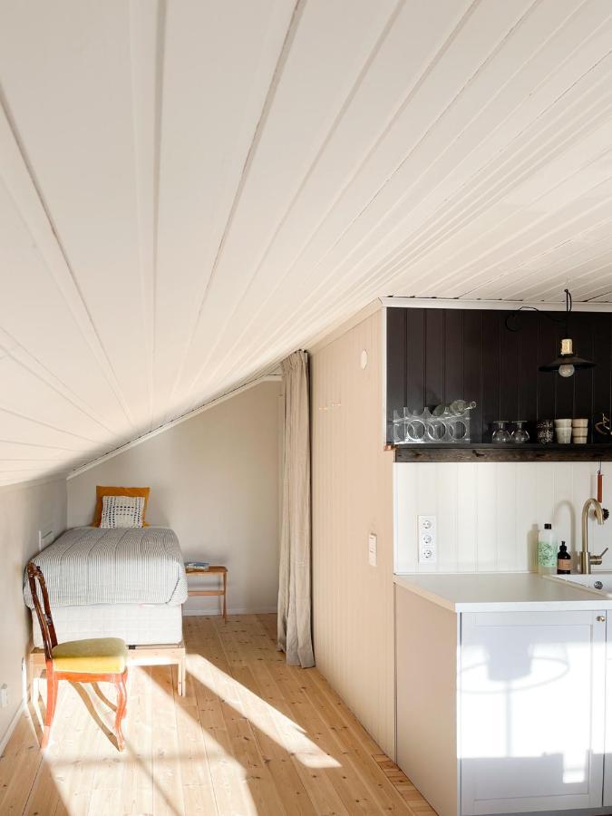 Lovely, Bright Apartment Overlooking Nature Фискебекскиль Экстерьер фото