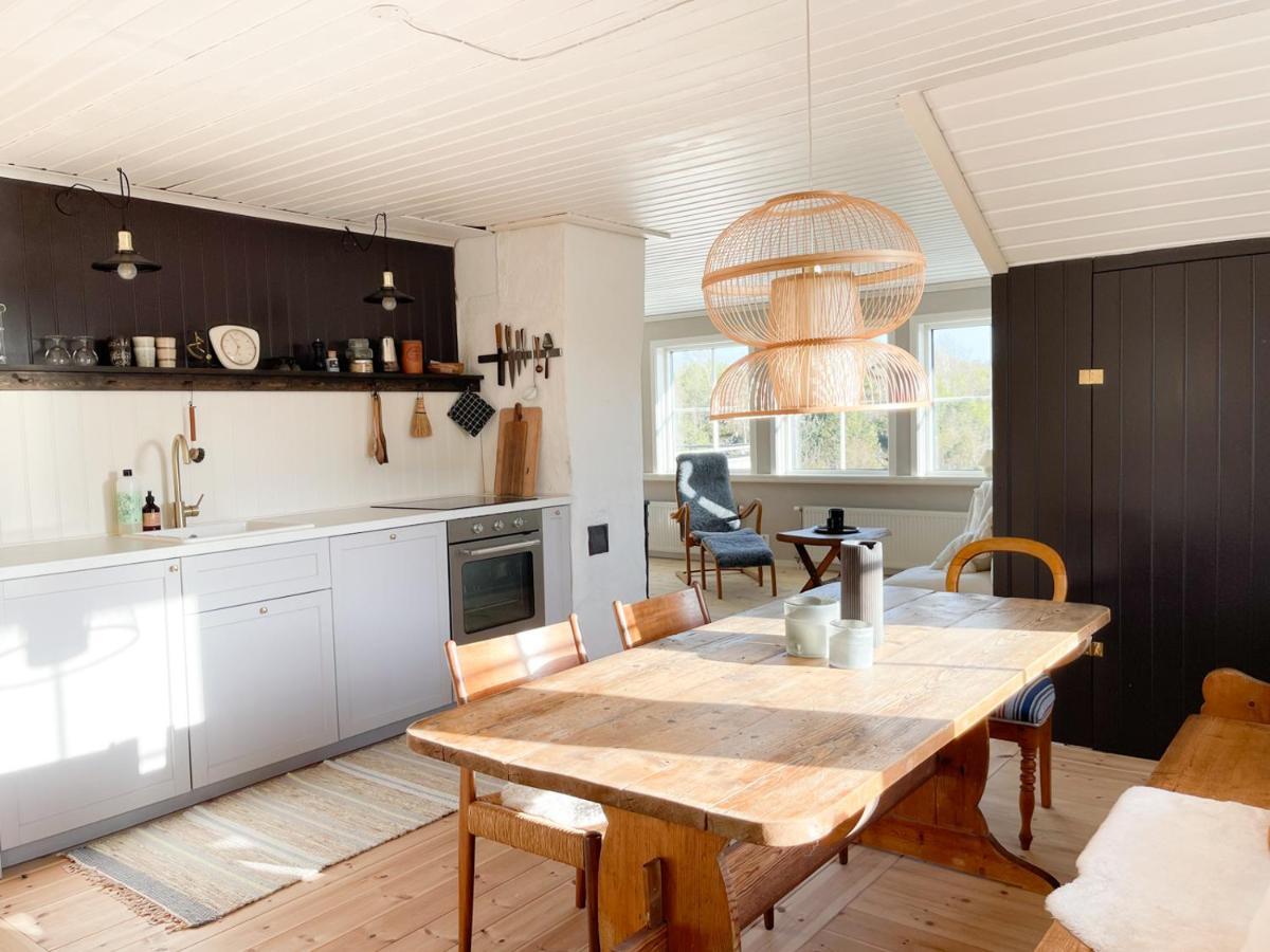 Lovely, Bright Apartment Overlooking Nature Фискебекскиль Экстерьер фото